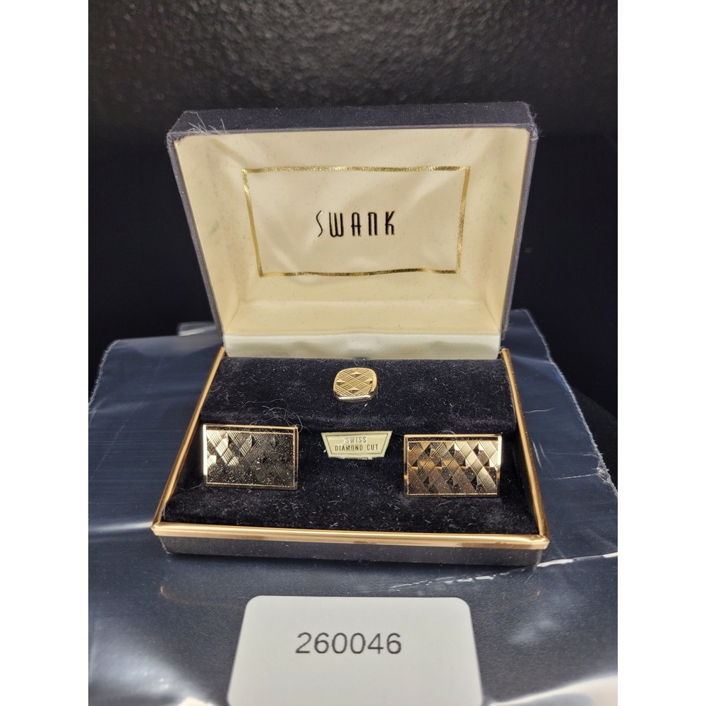 Swank Cufflinks Tie Tack Set Gold Tone Swiss Diamond Cut Textured Geometric Box